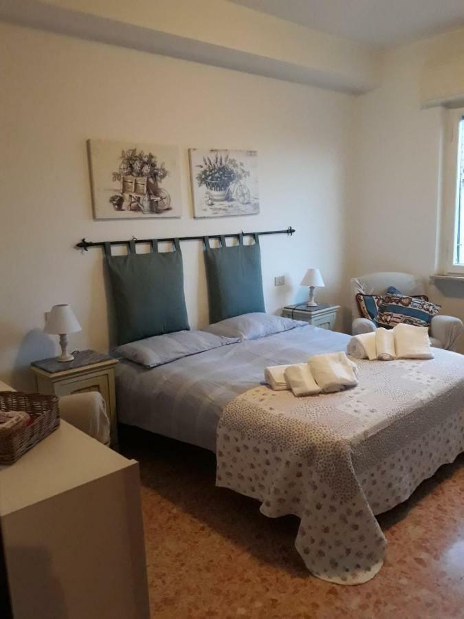 A Casa Di Chiara Hotel Perugia Exterior foto
